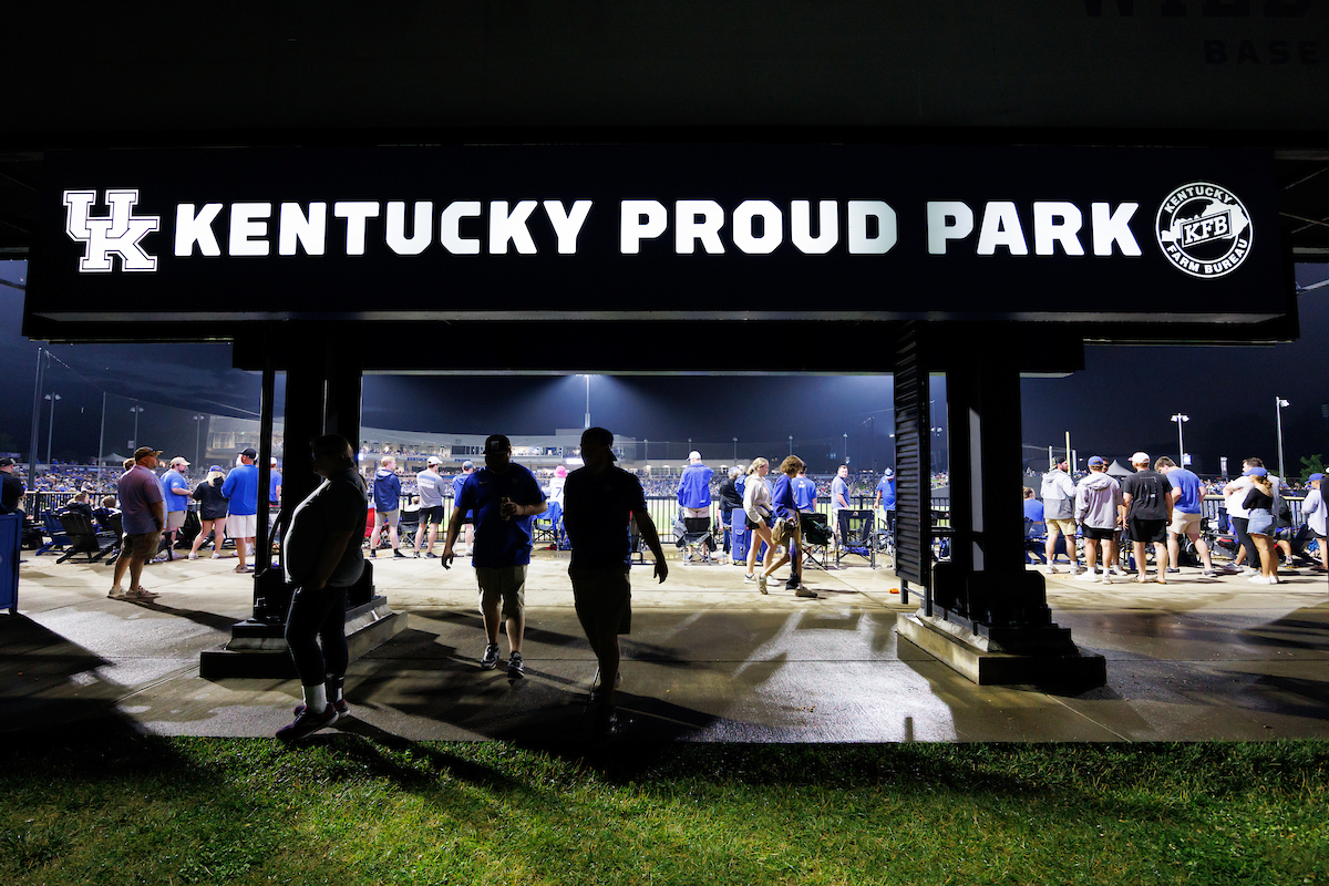 Recruiting notebook: Kentucky adds to 2026 class with top Ontario prospect