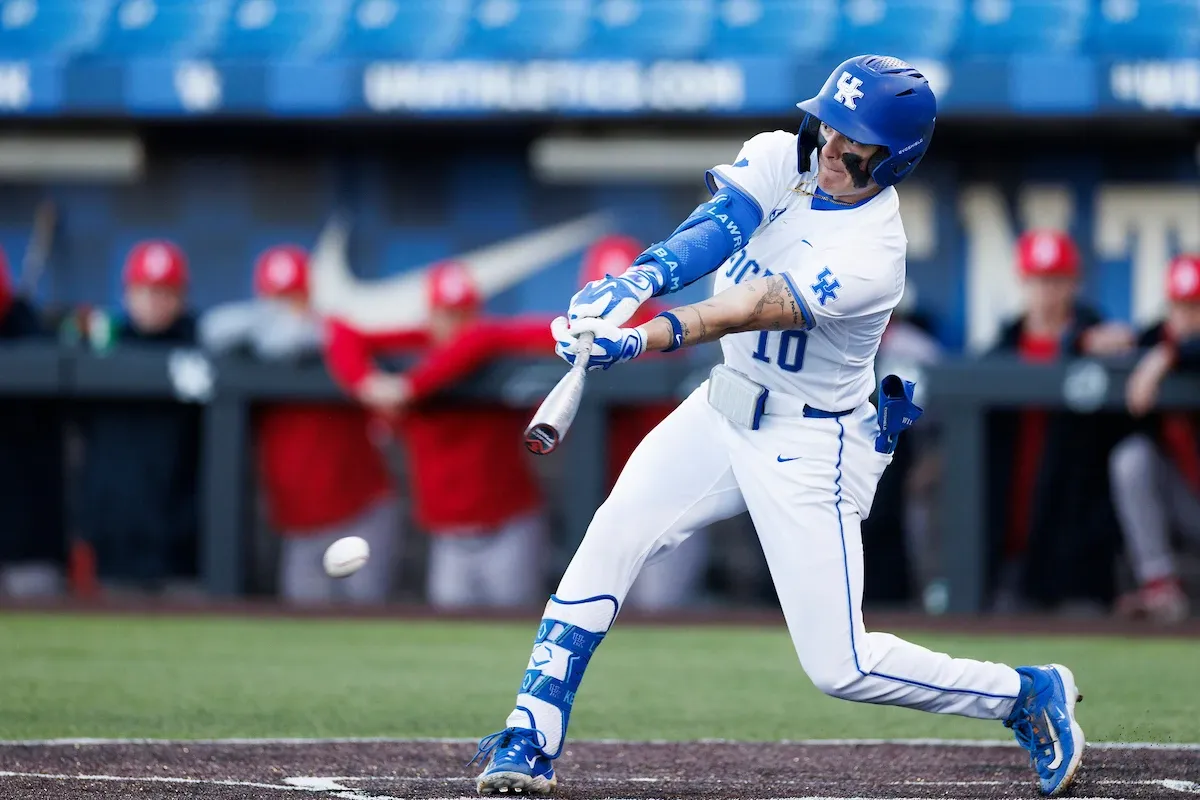 Observations (3/4)- Kentucky takes care of EKU 8-4