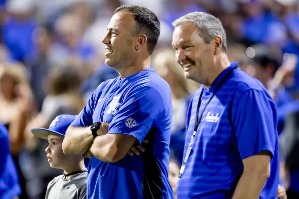 How does Mitch Barnhart's retirement affect Kentucky baseball?